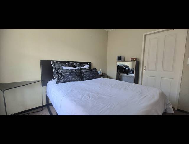 2 BEDROOM APARTMENT FOR SALE IN HONEYPARK